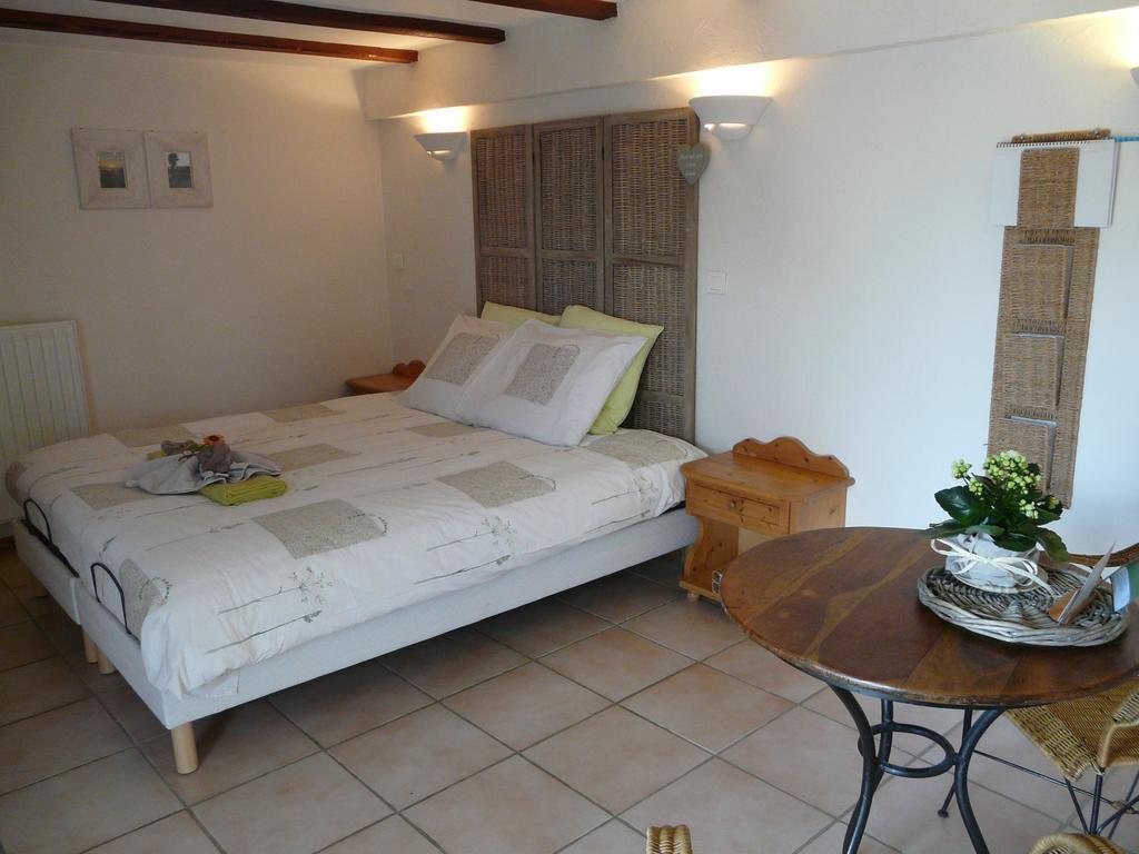 Laveissière Chambre D'Hotes Grange De La Bastide מראה חיצוני תמונה